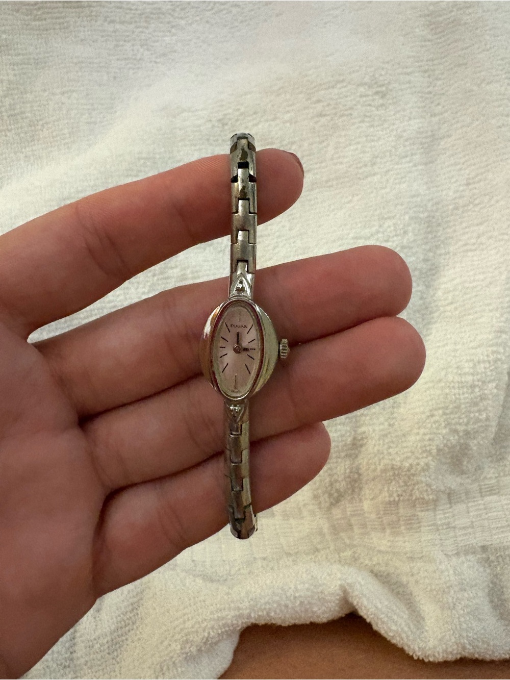 Classic Oval Silver Women's Bracelet Watch